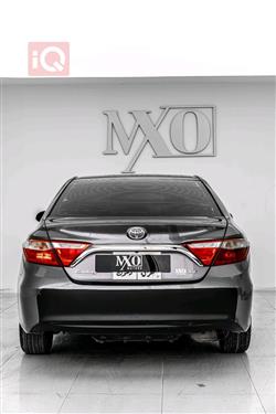 تۆیۆتا کامری